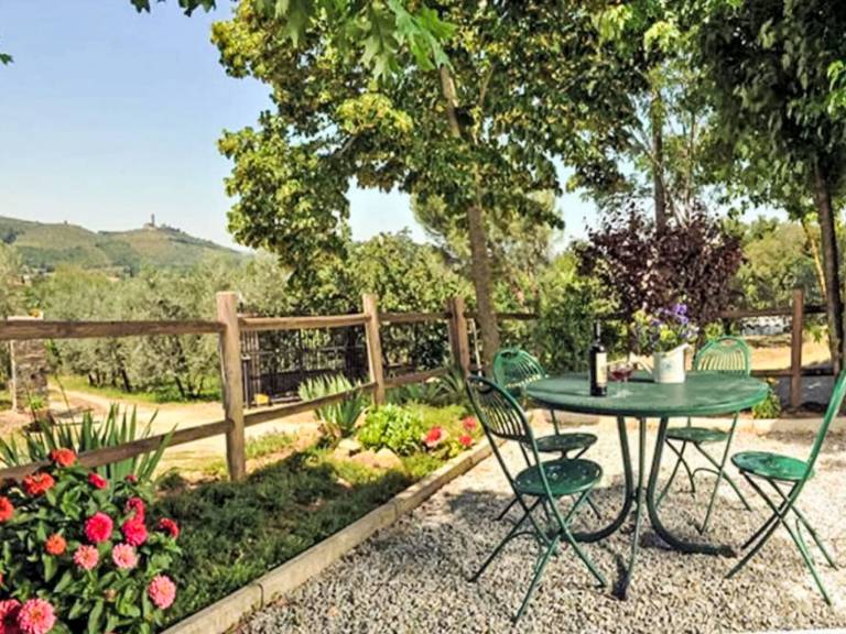 House with BBQ, private pool & garden — photo 3
