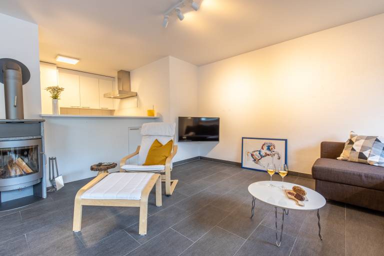 La Stüvetta: Moderne, qualitativ hochstehend ausgebaute 2.5 Zimmerwohnung direkt bei der Bergbahn Motta Naluns — photo 2