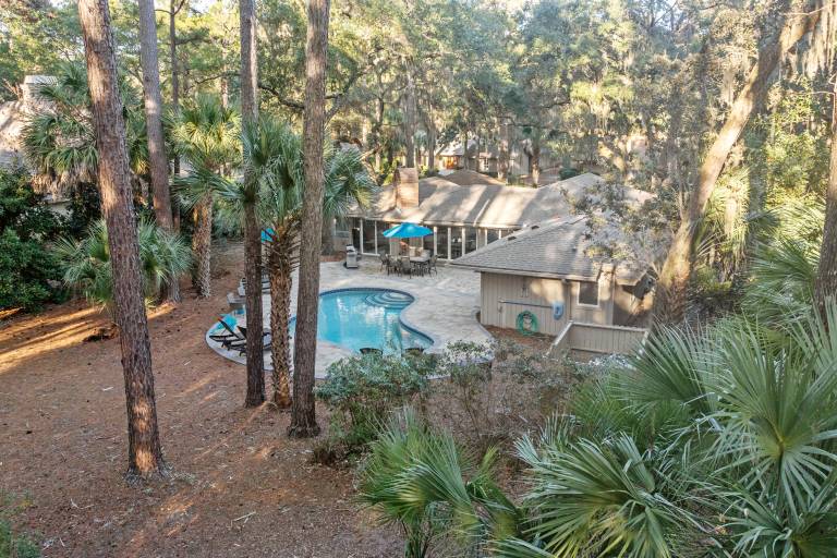 Family-oriented vacation home with grill & private pool | City view | Good for workation | Pets are welcome — photo 2