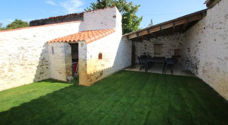 House with yard, grill & terrace | Pet-friendly — photo 4