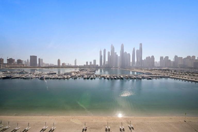 Rental apartment with pool in Abu Dhabi