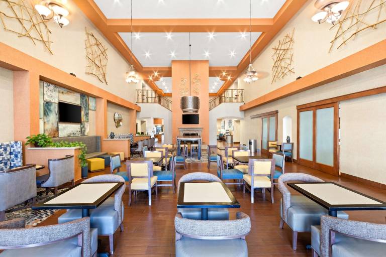 Hampton Inn & Suites Phoenix/Goodyear — photo 4