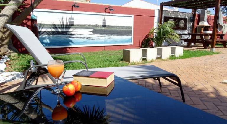 Fully equipped house with private pool, garden & grill | Suitable for remote work | Pets are welcome — photo 4