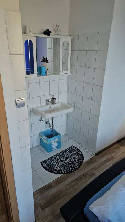Condo with sauna, barbecue & yard | Mountain view — photo 5