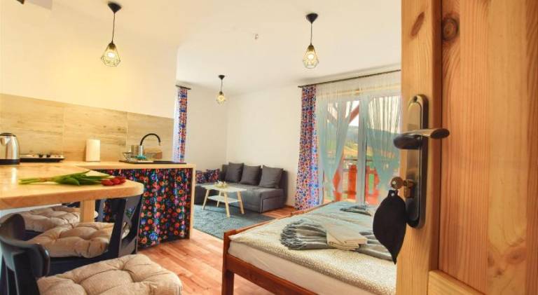 Apartment with garden, barbecue & patio — photo 3