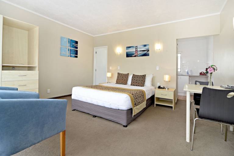 Motel  North Shore