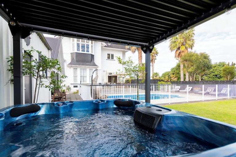 Bed and breakfast  Gisborne