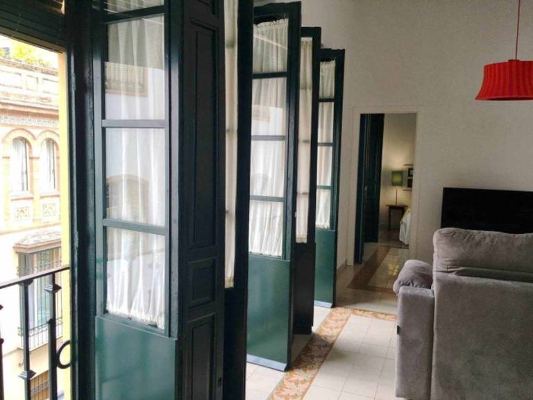 19th Century Restored House in Seville's Historic Center, 2 Bright Bedrooms — photo 2