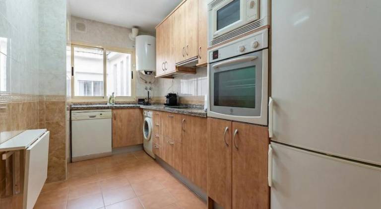 Stunning 1bed with Outdoor Dining in Malaga center — photo 5