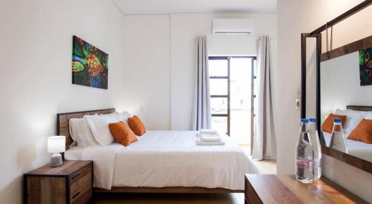 Chelonas Nest, Modern Comfort by the Beach in Malevizi