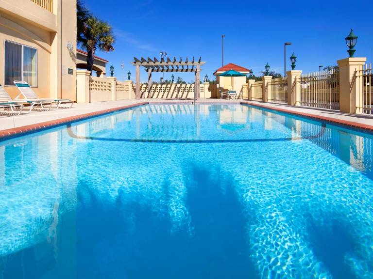 La Quinta Inn & Suites by Wyndham Mobile - Daphne — photo 2