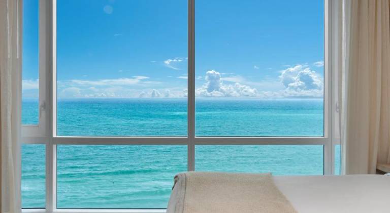 Family-friendly serviced apartment with patio, sauna & hot tub | Close to Miami Beach Botanical Garden | Close to the beach | Suitable for remote work | Pet-friendly — photo 5