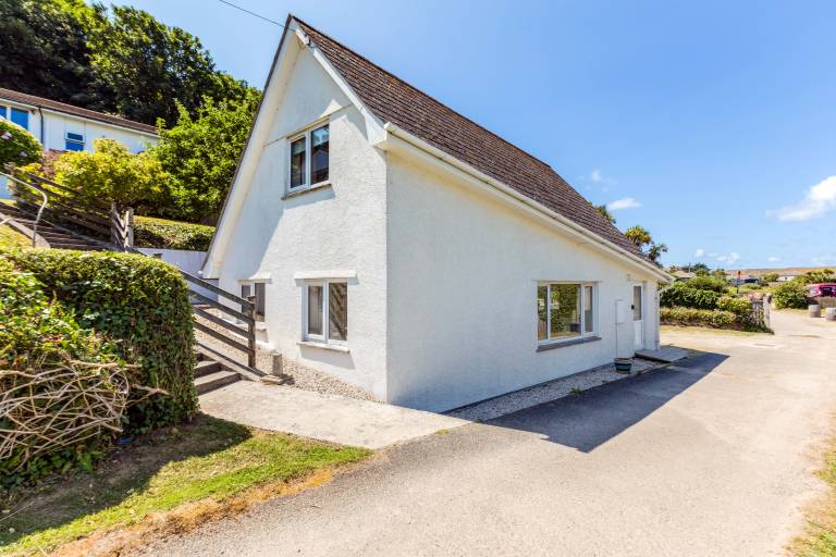 Family-friendly cottage | Beach view | Next to the beach | Pets are welcome — photo 2