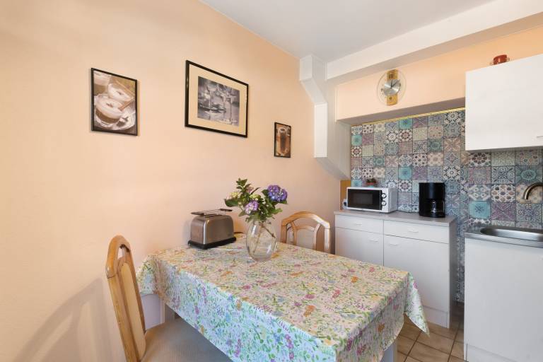 Apartment 'Ferienwohnung' with Private Garden and Wi-Fi — photo 2