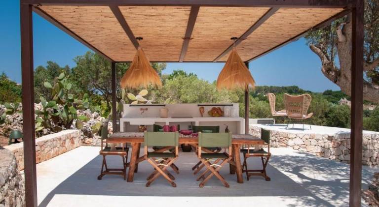 Villa with barbecue, yard & private pool — photo 4