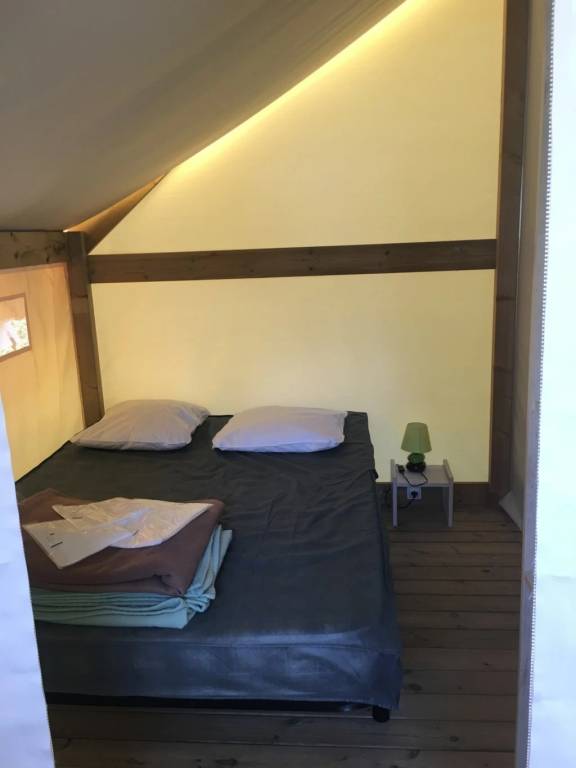 Family-oriented wonderful camping suite with yard, terrace & heated pool | Pet-friendly — photo 4
