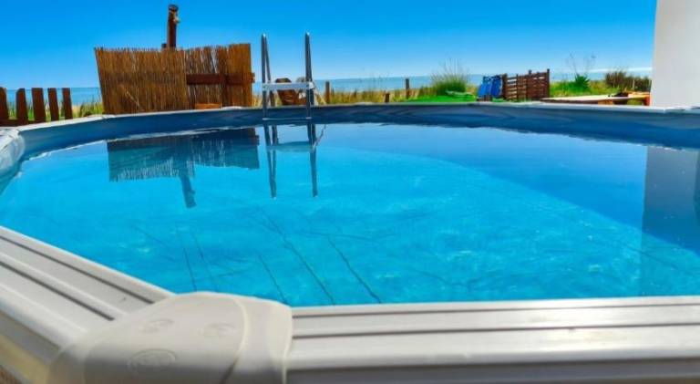 House with pool — photo 5