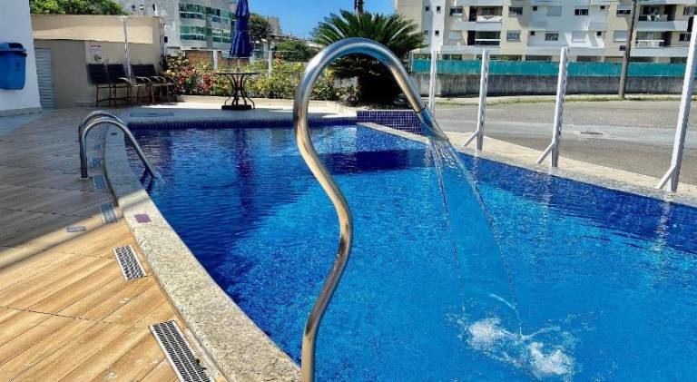 Vacation home with pool | Next to the beach | Pet-friendly in Florianópolis
