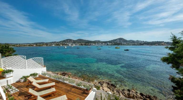 Dom  Ibiza