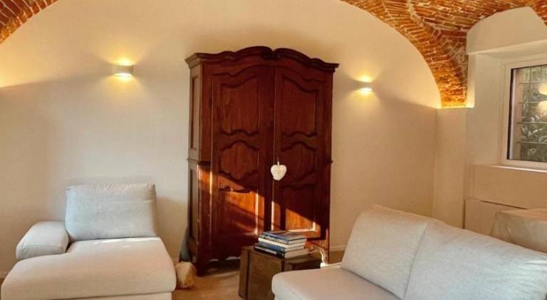 Vacation home with yard & grill in Novara