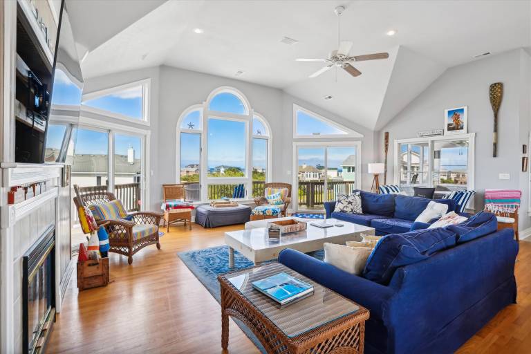 Vacation home with barbeque | Beach nearby | Pet-friendly — photo 4