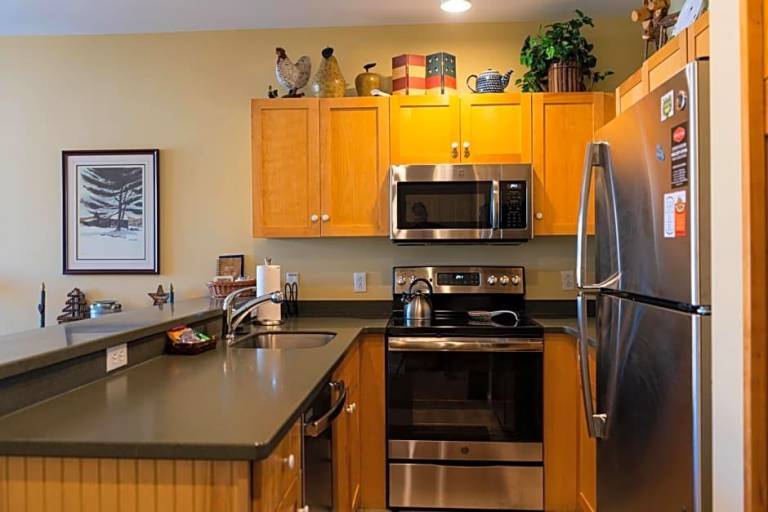 Long Trail House Condominiums at Stratton Mountain Resort — photo 3