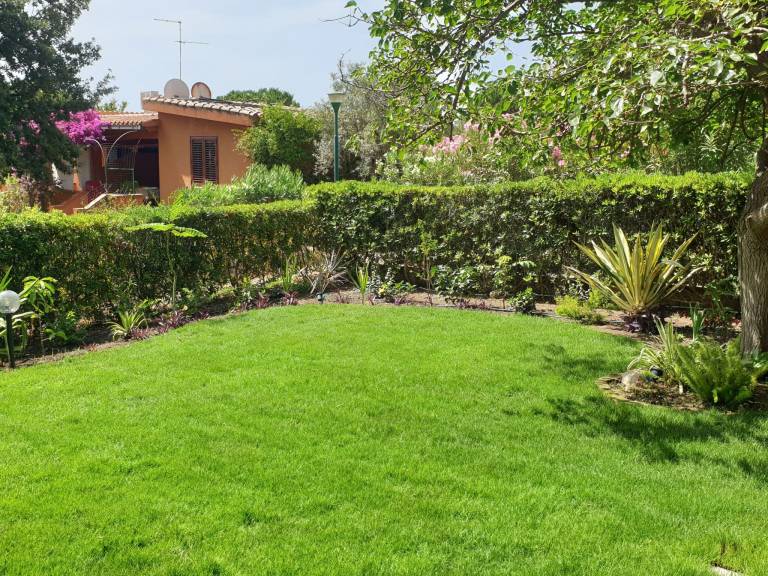 Holiday apartment with terrace, garden & barbecue | Nature view — photo 4