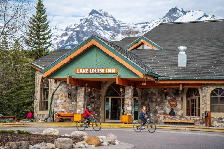 Lake Louise Inn in Lake Louise, AB