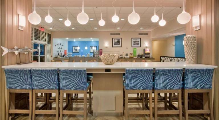 Hampton Inn Pensacola Beach — photo 5