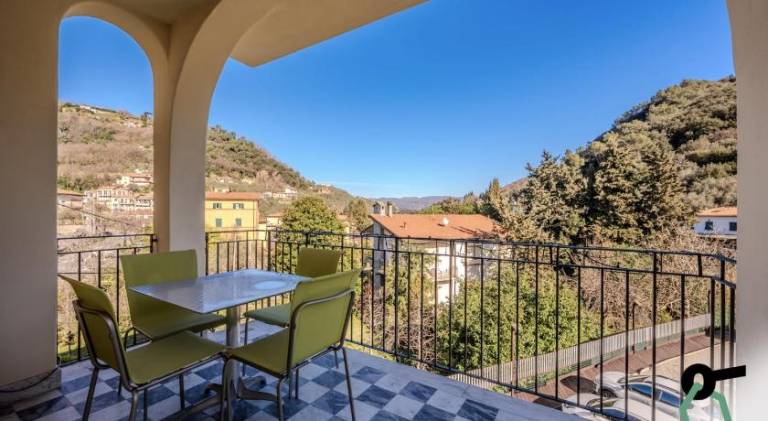Lovely rental apartment with patio, garden & pool | Pets are welcome — photo 4