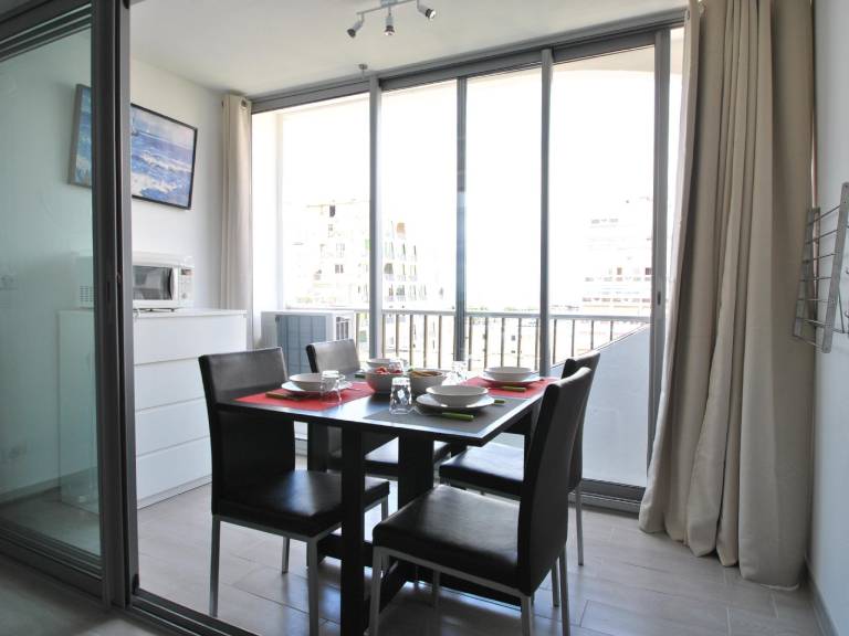 Rental apartment with patio | Beach nearby | Perfect for remote work | Pets allowed — photo 4