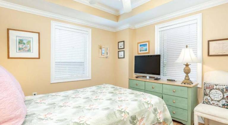 Holiday apartment with pool & hot tub | Beach nearby | Pets are welcome — photo 3