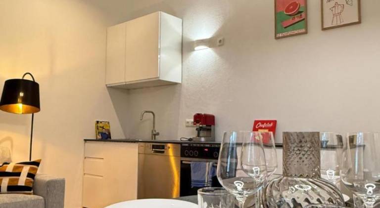 Pleasant apartment with patio | Pet-friendly — photo 4