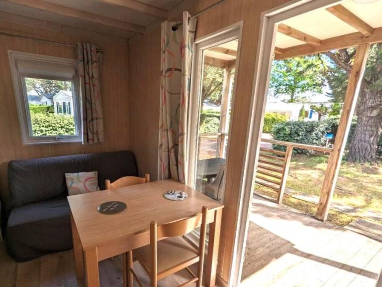 Chalet with heated pool, terrace & grill — photo 4
