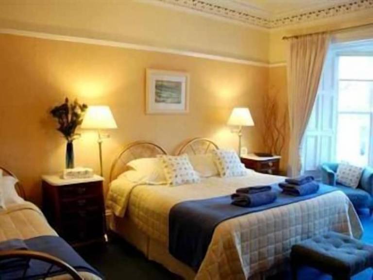 Accommodation Ayr
