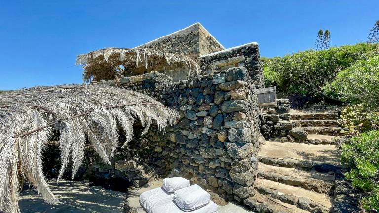 Romantic house steps from the sea in Pantelleria — photo 4