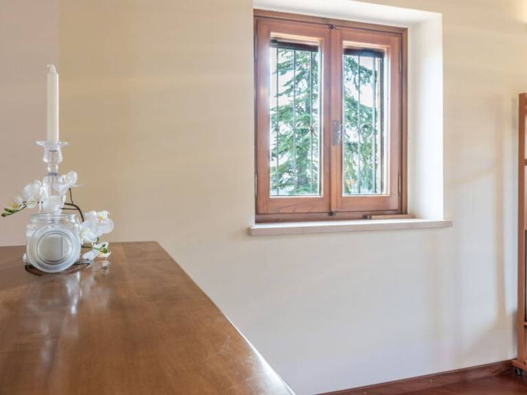 Fully equipped vacation home with garden, patio & BBQ | Mountain view | Pet-friendly — photo 4