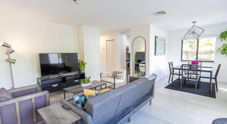 Big vacation home | Suitable for remote work | Dogs allowed — photo 2