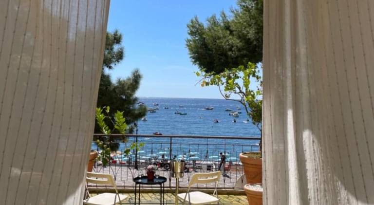 Holiday apartment with terrace | Next to the beach | Pets are welcome — photo 3