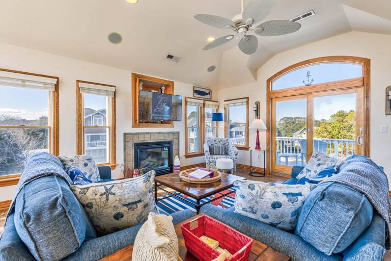 A Pirate's Paradise 1499 ft from the beach Dog Friendly, Private Pool, Hot Tub Corolla — photo 4