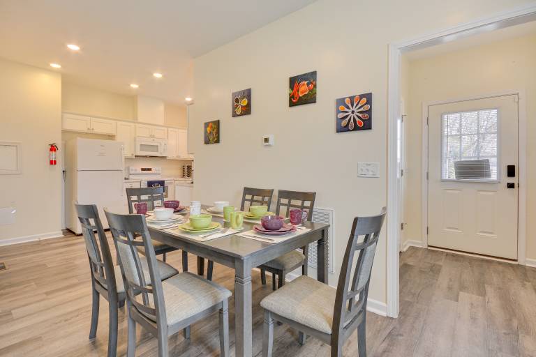 1 Mi to Downtown Greensboro: Newly Built Home! — photo 2