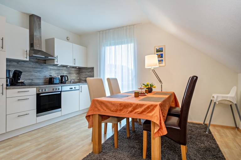 Holiday Apartment "Haus Barbara, 90 qm' with Private Terrace & Wi-Fi — photo 2