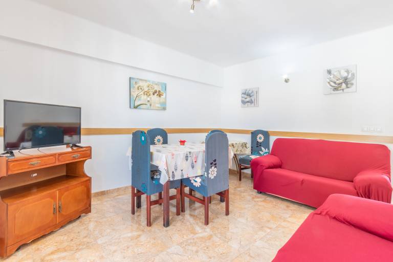 Rental apartment with terrace, garden & fast internet | Beach view | Suitable for remote work — photo 4