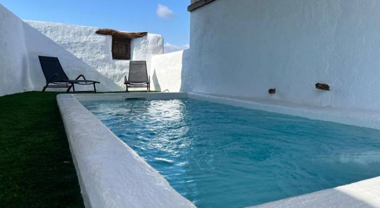 Lovely house with pool, terrace & garden | Pets allowed — photo 4