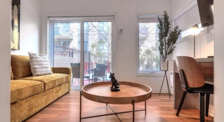 Beautiful holiday apartment | Next to Notre-Dame Basilica | Pets are welcome — photo 2