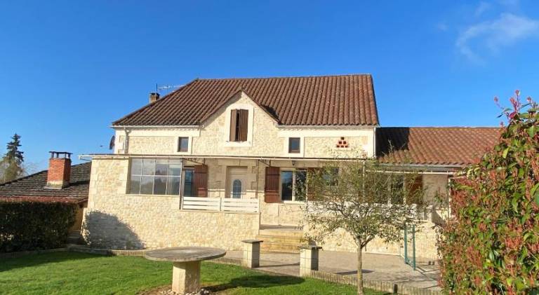 House with 3 rooms for 6 persons in Bergerac