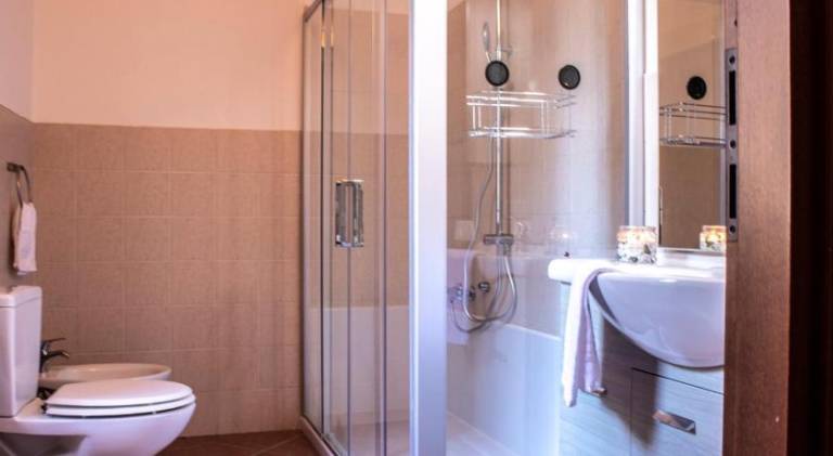 Holiday apartment with 2 rooms for 4 persons — photo 2