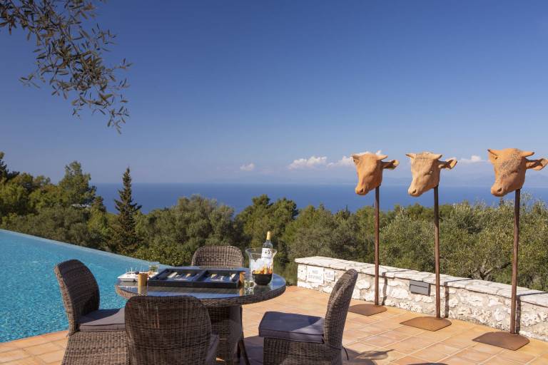 Villa Borsa: Secluded Retreat with Sea Views, Gym and near famous beaches — photo 3