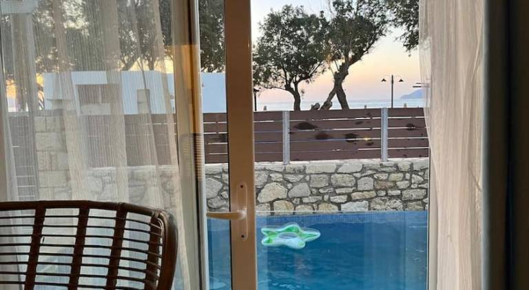Fully equipped nice villa with hot tub, private pool & barbeque | Next to the beach | Pets allowed — photo 5