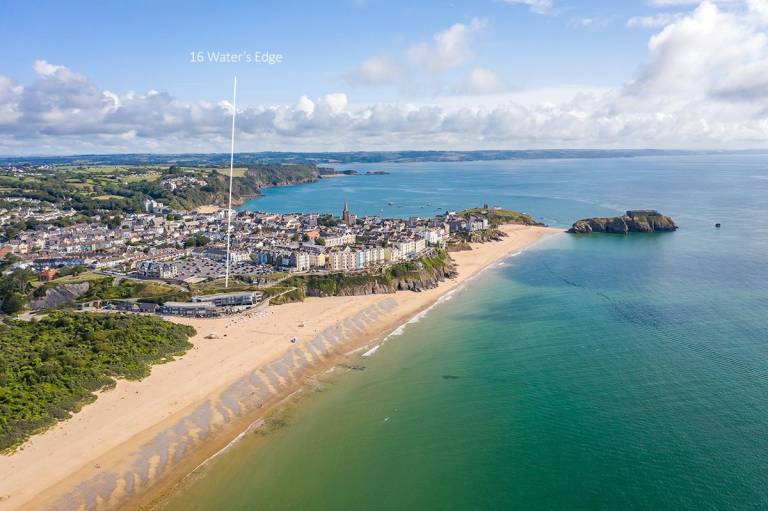 Holiday apartment with 2 rooms for 4 persons in Tenby